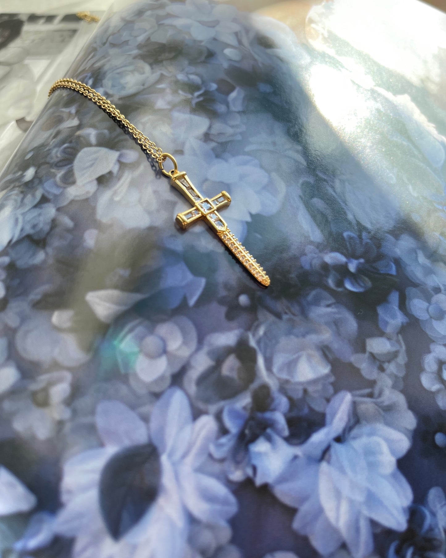 24K Golden Dagger